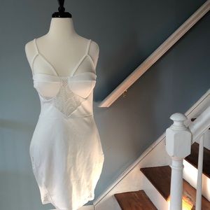 Boohoo Women’s Peek A Boo Crochet Detail Dress